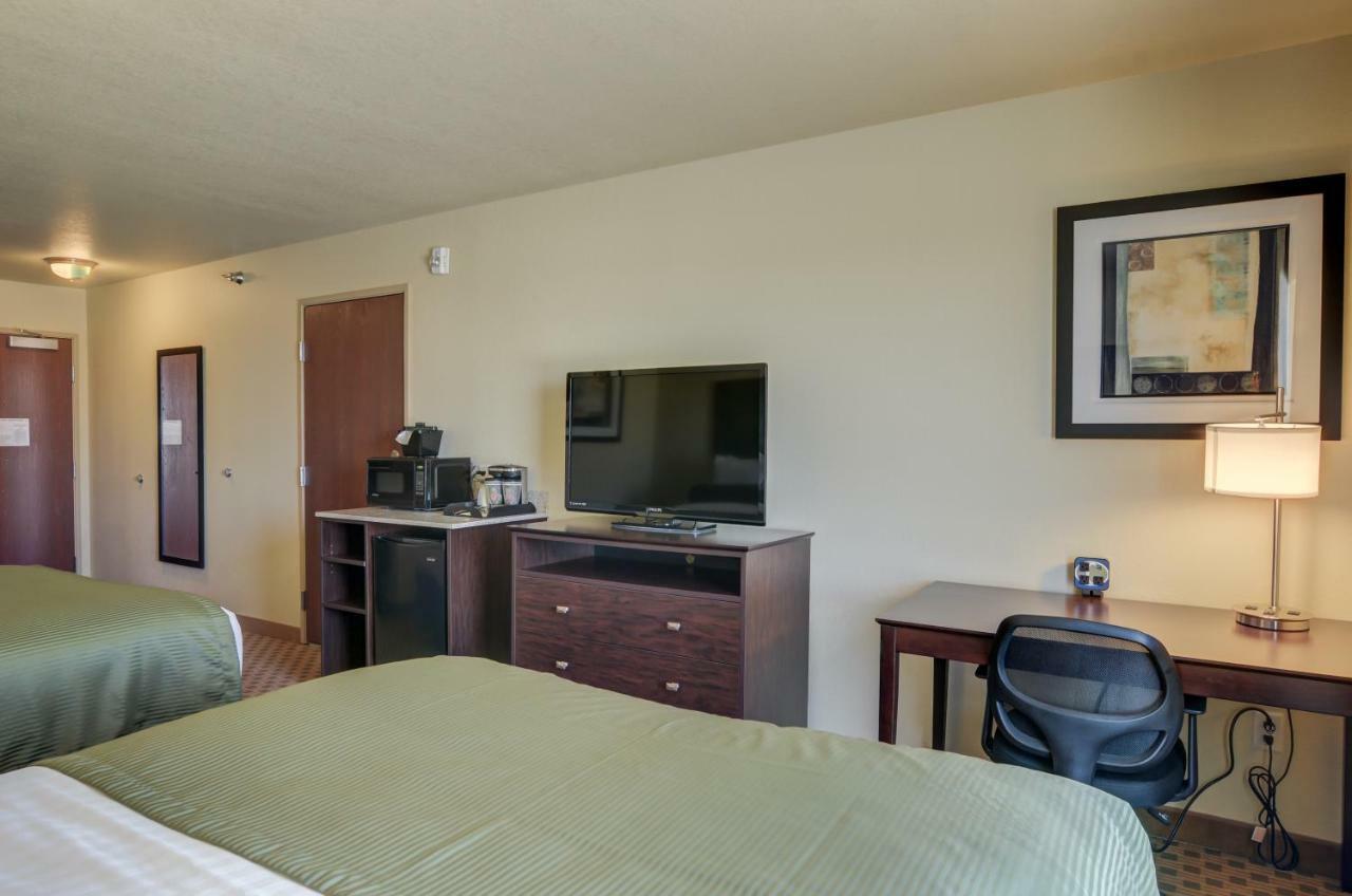 Cobblestone Inn & Suites-Kersey Dış mekan fotoğraf