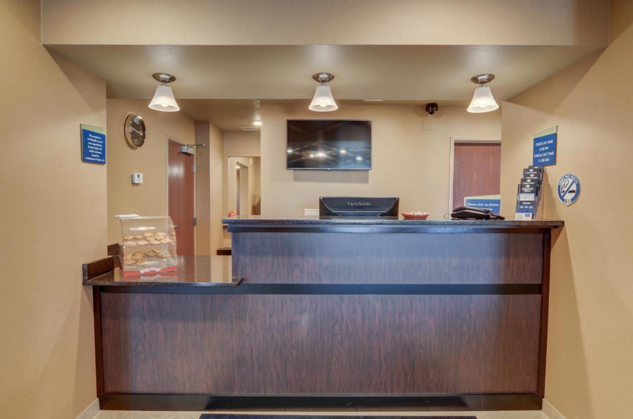Cobblestone Inn & Suites-Kersey Dış mekan fotoğraf